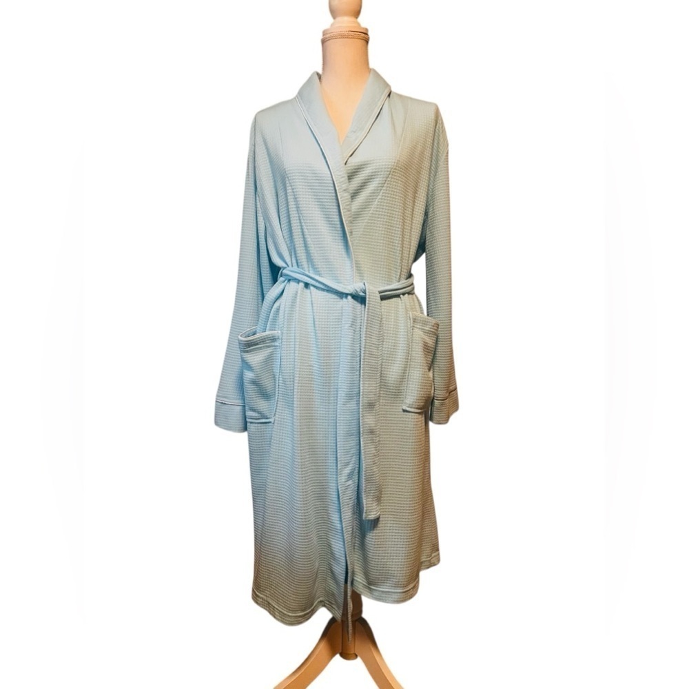NOIRE JASMINE ROSE BEAUTIFUL WAFFLE ROBE SIZE LARGE BABY BLUE COLOR